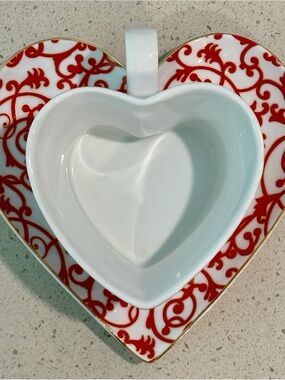 Heart-Shaped Porcelain Teacup and Saucer - White with Red Scroll Pattern